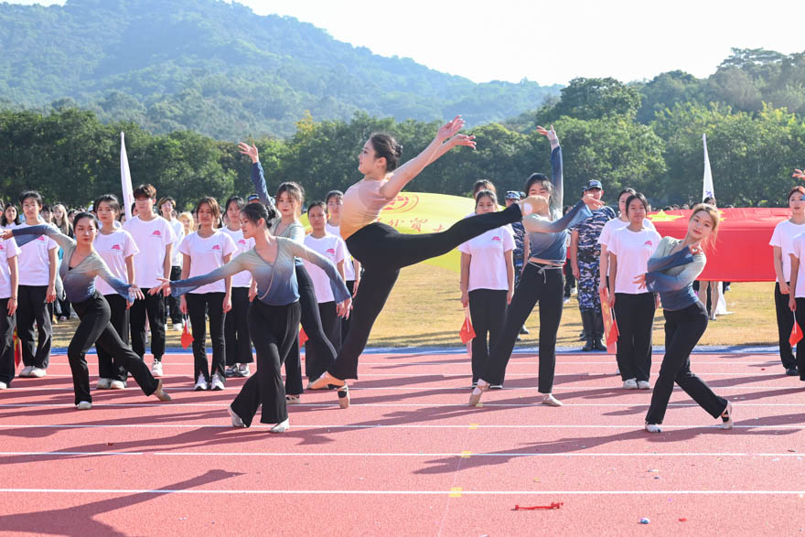 藝術(shù)學(xué)院 (4).jpg