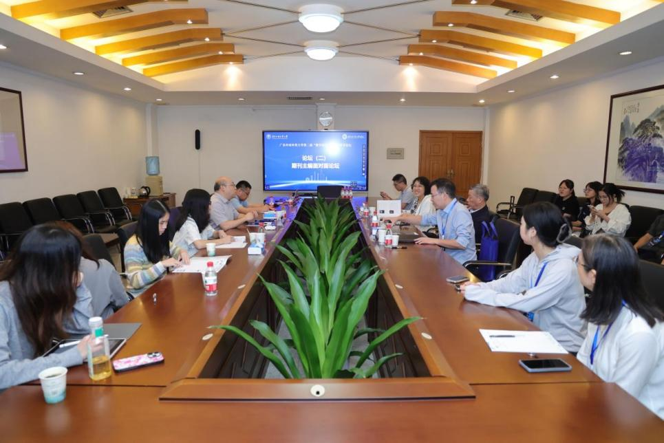 分論壇現(xiàn)場.png 分論壇現(xiàn)場.png